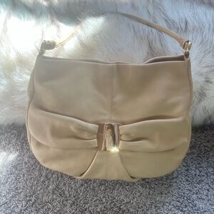 AUTHENTIC Salvatore Ferragamo Vala shoulder bag leather beige gold